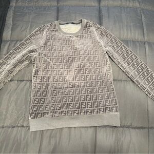 Fendi sweater size XXL